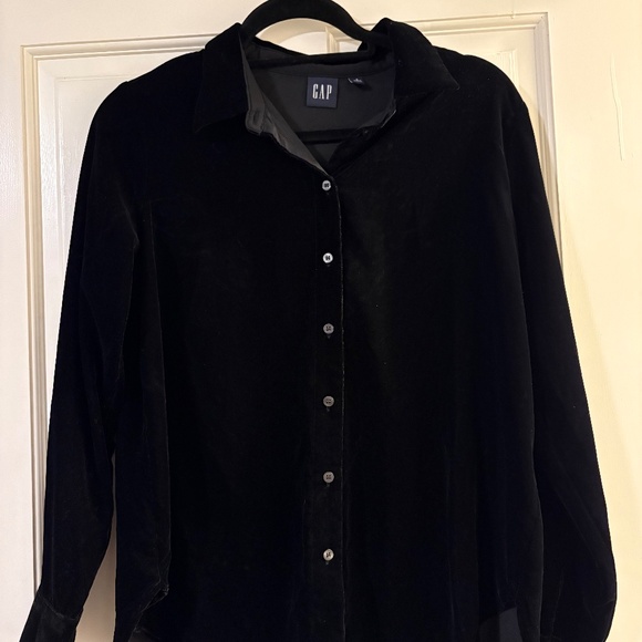 GAP Black Velvet Button-Up Shirt – Women’s Small Petite - Picture 1 of 4